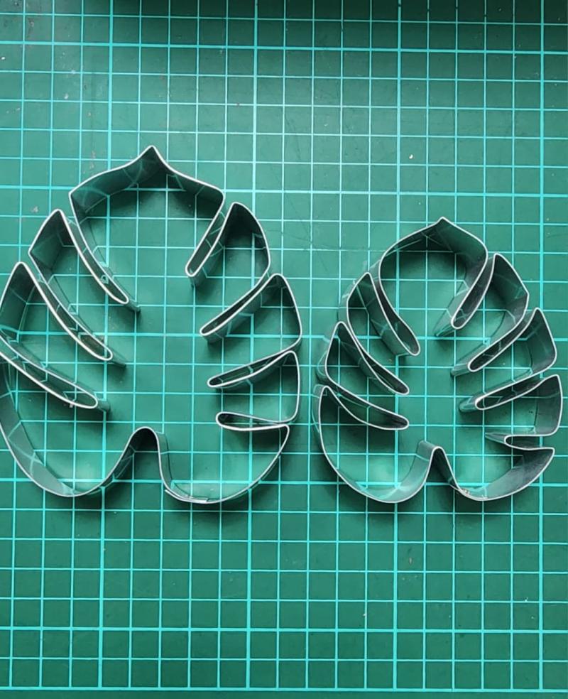 Monstera leaf cutter