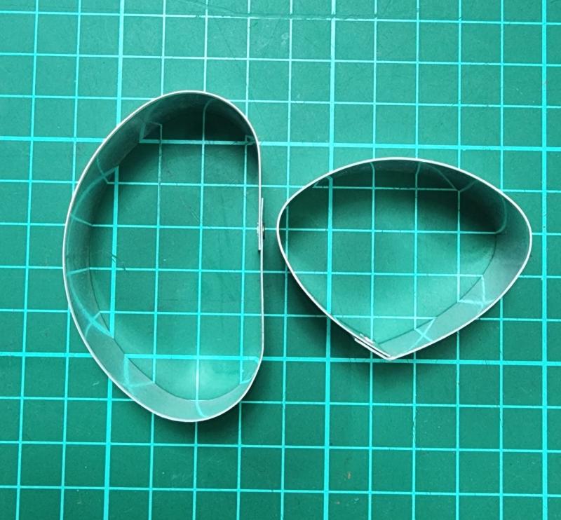 Poppy cutter